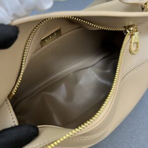 【AT7264】パズル ナッパレザー ジオメトリックデザイン ハンドバッグ | Loewe Madrid