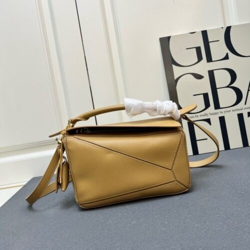 【AT7265】Loewe ロエベ Puzzleジオメトリーバッグ - 高級ナッパカーフレザー製ハンドバッグ | Loewe