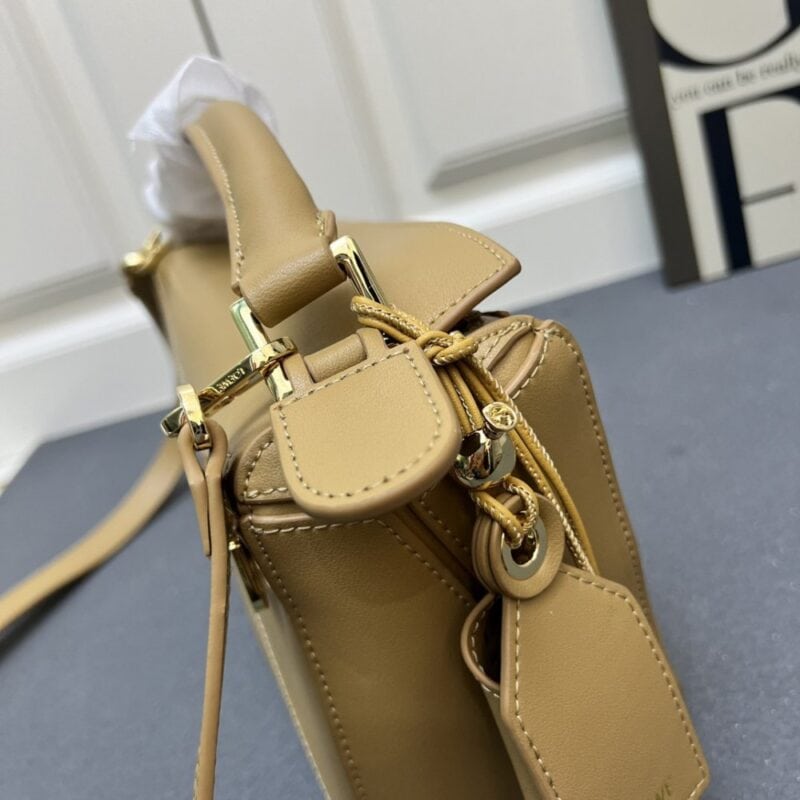 【AT7265】Loewe ロエベ Puzzleジオメトリーバッグ - 高級ナッパカーフレザー製ハンドバッグ | Loewe