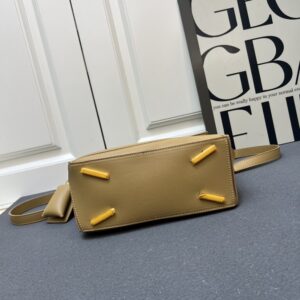 【AT7265】Loewe ロエベ Puzzleジオメトリーバッグ - 高級ナッパカーフレザー製ハンドバッグ | Loewe