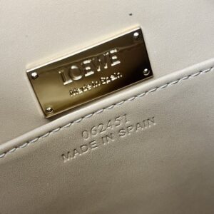 【AT7265】Loewe ロエベ Puzzleジオメトリーバッグ - 高級ナッパカーフレザー製ハンドバッグ | Loewe