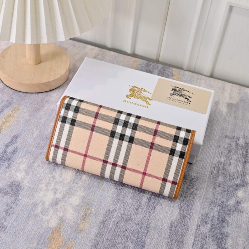 【AT7781】ブルベリー（Burberry）チェック柄レザー財布 - 上質なイギリス風ファッションアクセサリー | Burberry London
