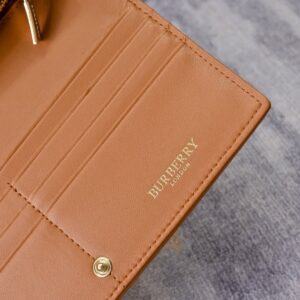 【AT7781】ブルベリー（Burberry）チェック柄レザー財布 - 上質なイギリス風ファッションアクセサリー | Burberry London