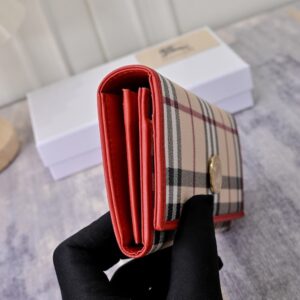 【AT7782】バーバリークラシックチェック柄財布 - 英国風の豪華な典範 | Burberry