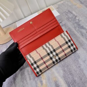 【AT7782】バーバリークラシックチェック柄財布 - 英国風の豪華な典範 | Burberry