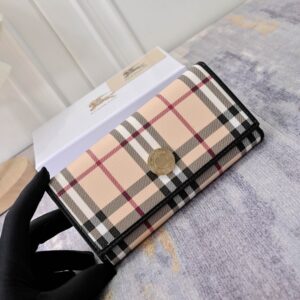 【AT7784】バーバリーのクラシックなチェック柄 輸入牛革財布 | Burberry