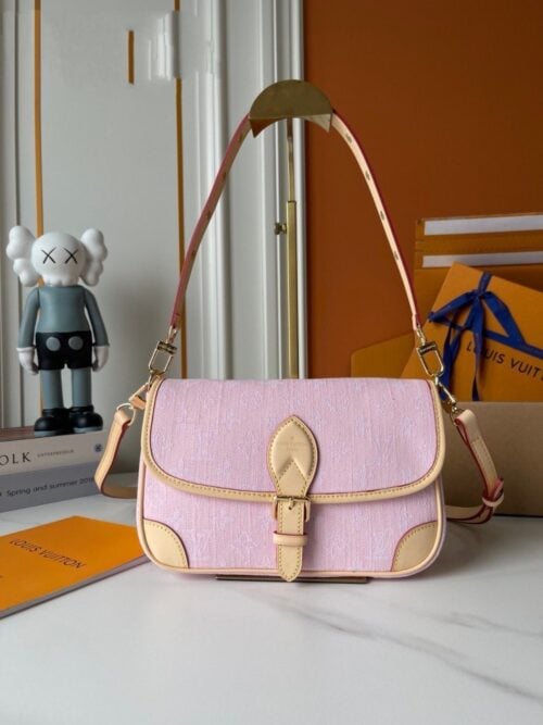 【AT7810】ルイ・ヴィトン(Louis Vuitton)のダイアンシリーズ ピンクレザーハンドバッグ | Louis Vuitton Paris