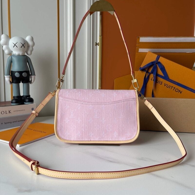 【AT7810】ルイ・ヴィトン(Louis Vuitton)のダイアンシリーズ ピンクレザーハンドバッグ | Louis Vuitton Paris
