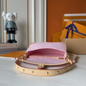 【AT7810】ルイ・ヴィトン(Louis Vuitton)のダイアンシリーズ ピンクレザーハンドバッグ | Louis Vuitton Paris