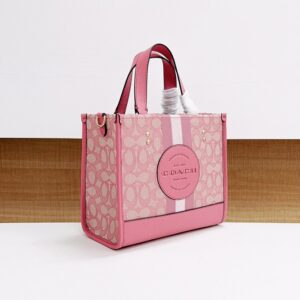 【AT7811】Coachのピンクレザートートバッグ - 都会の女性のためのエレガントな旅行用パートナー | Coach New York
