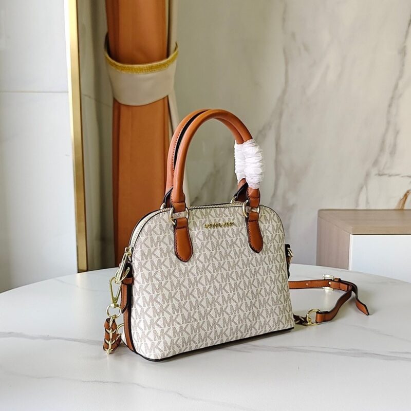 【AT7818】マイケル・コースファッションシェルバッグ、都会的なエレガンスと実用性の融合 | Michael Kors