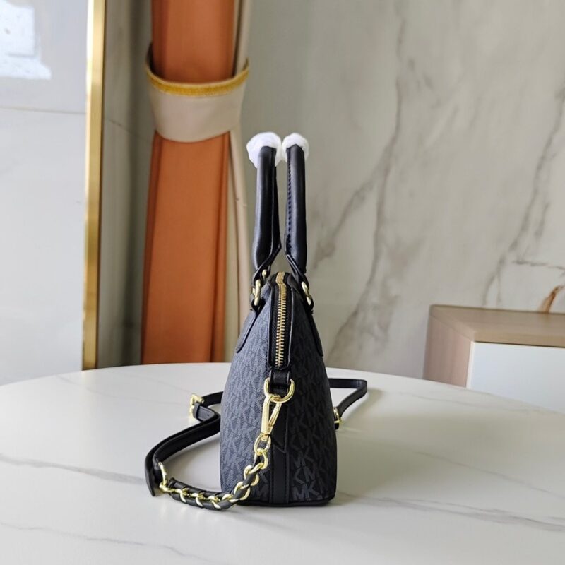 【AT7820】マイケルコースのジェットセットエンボスレザーシェルバッグ | Michael Kors