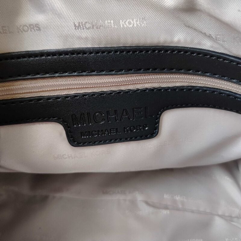 【AT7820】マイケルコースのジェットセットエンボスレザーシェルバッグ | Michael Kors