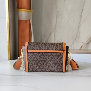 【AT7821】マイケルコースのクラシックなロゴ入りショルダーバッグ - 都会の女性に輝くエレガンス！ | Michael Kors