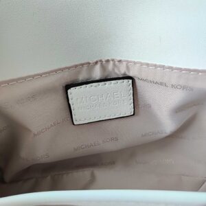 【AT7823】マイケル・コースのクラシックで万能なチェーンバッグ、都会の女性のファッションアイテム | MK