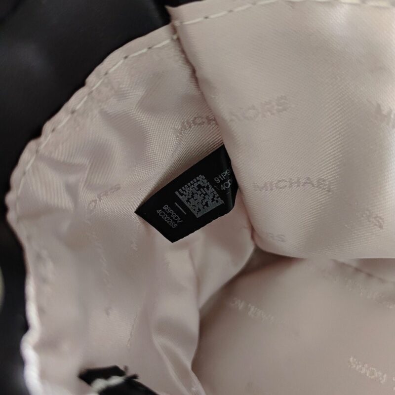 【AT7825】Michael Kors（マイケル・コース）紫翔老苦钻铅包，优雅设计，实用功能 | Michael Kors