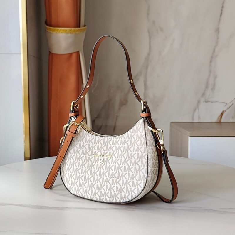 【AT7826】マイケルコースのクラッチバッグ - 都会の洗練されたエレガンスを表現 | Michael Kors