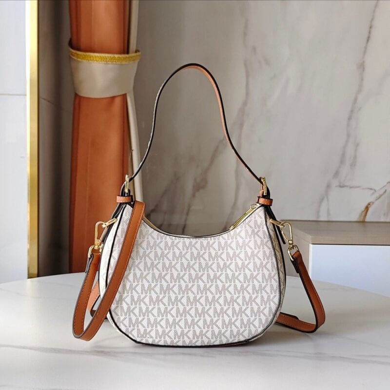 【AT7826】マイケルコースのクラッチバッグ - 都会の洗練されたエレガンスを表現 | Michael Kors