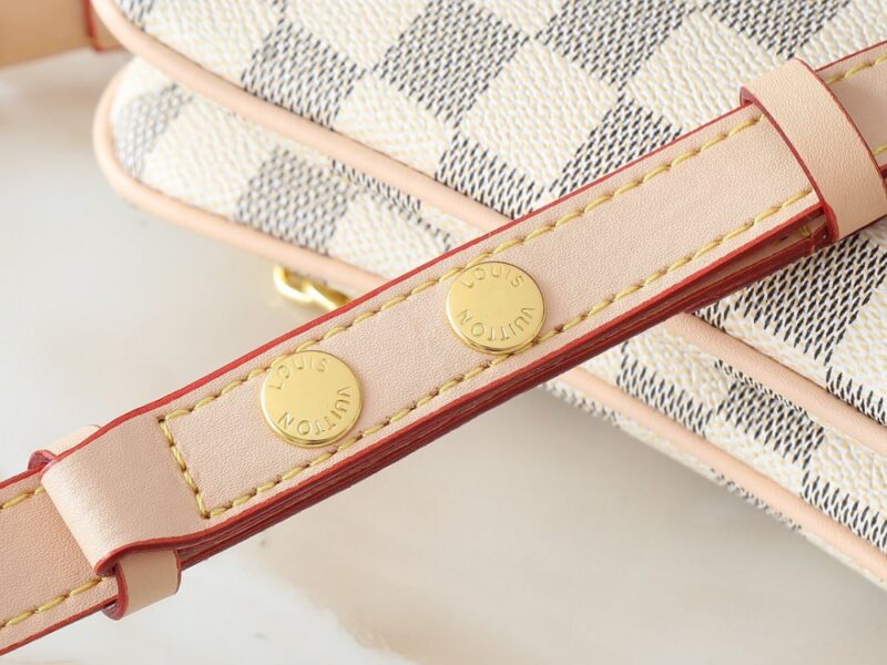 【AT7845】ルイ・ヴィトンDamier Azurクラシックポシェットバッグ、贅沢さとエレガンスを表現 | Louis Vuitton Paris