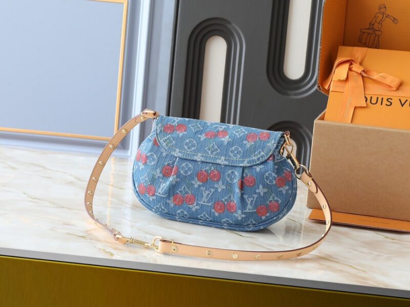 【AT7850】ルイ・ヴィトンのデニムサンセットバッグ - クラシックなスタイルとエレガンスの融合 | Louis Vuitton