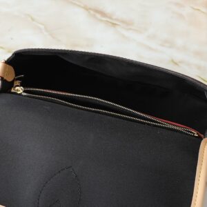 【AT7855】ルイ・ヴィトンのモノグラム型押しレザーハンドバッグ：都会の女性の贅沢なスタイル | Louis Vuitton Paris