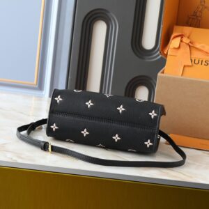 【AT7857】ルイ・ヴィトン OnTheGoシリーズ スタープリントハンドバッグ | Louis Vuitton