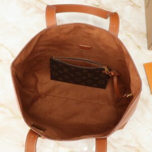 【AT7860】ルイ・ヴィトンのオレンジブラウンスエードレザーハンドバッグ | Louis Vuitton Malletier