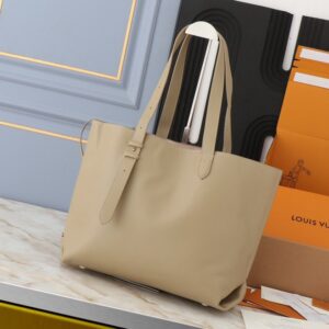 【AT7861】ルイ・ヴィトンのラグジュアリーキャンバスバッグ - 上品なデザインと高級感 | LV