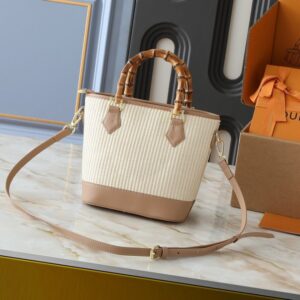 【AT7864】ルイ・ヴィトンBloomシリーズのストローハンドバッグ | Louis Vuitton Malletier