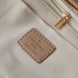 【AT7864】ルイ・ヴィトンBloomシリーズのストローハンドバッグ | Louis Vuitton Malletier