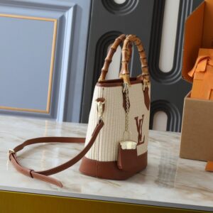 【AT7865】ルイ・ヴィトンのBloomシリーズ ストローハンドバッグ、エレガントなデザインで都会のファッションシーンを彩る | Louis Vuitton