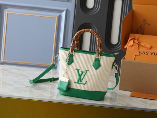【AT7869】ブルームシリーズのルイ・ヴィトン・ストローワビングバッグ、緑色レザー装飾付き | Louis Vuitton Paris