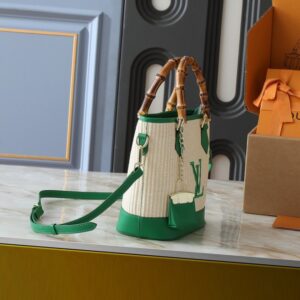【AT7869】ブルームシリーズのルイ・ヴィトン・ストローワビングバッグ、緑色レザー装飾付き | Louis Vuitton Paris