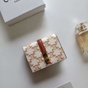 【AT8636】トリオンフシリーズ：フランスのエレガンスとモダンな感覚、極上の贅沢なディテール | Celine Paris