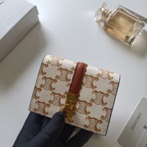 【AT8636】トリオンフシリーズ：フランスのエレガンスとモダンな感覚、極上の贅沢なディテール | Celine Paris