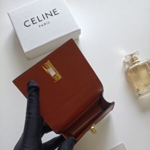 【AT8636】トリオンフシリーズ：フランスのエレガンスとモダンな感覚、極上の贅沢なディテール | Celine Paris