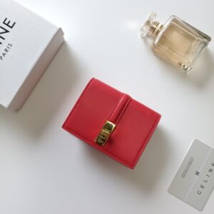 【AT8642】Celine Parisの高級TRIOMPHEフリップカードウォレット | Céline