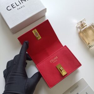 【AT8642】Celine Parisの高級TRIOMPHEフリップカードウォレット | Céline