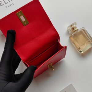 【AT8642】Celine Parisの高級TRIOMPHEフリップカードウォレット | Céline