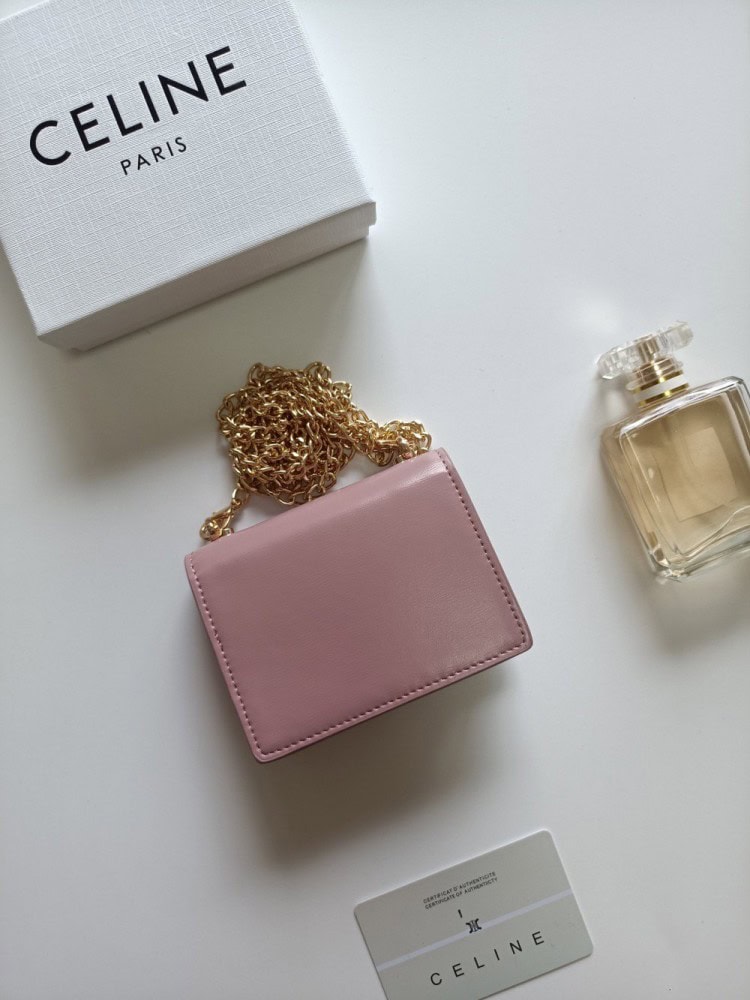 【AT8654】セリーヌ Celine 2023新作TRIOMPHEシリーズチェーンカードケース、高級牛革、メタルチェーンデザイン、ファッショナブルな姿勢を表現 | Celine