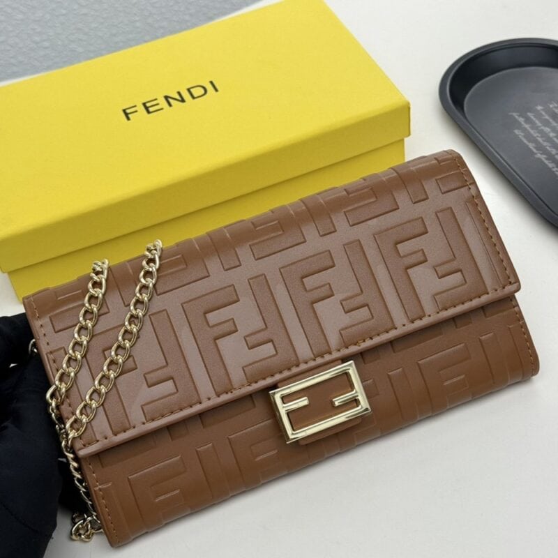 【AT8668】Fendi フェンディ クラシックウォレット：贅沢な牛革ウォレット、多機能デザイン、都会のエリートにふさわしい | Fendi