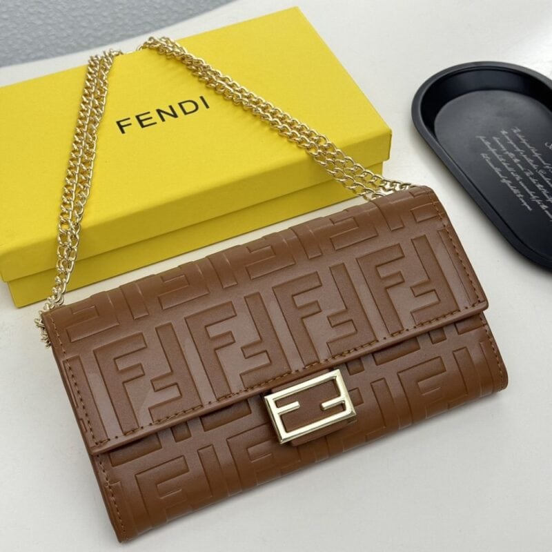 【AT8668】Fendi フェンディ クラシックウォレット：贅沢な牛革ウォレット、多機能デザイン、都会のエリートにふさわしい | Fendi