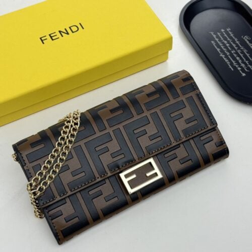 【AT8669】フェンディのクラシックなファッションウォレット、贅沢さを際立たせる | Fendi Roma