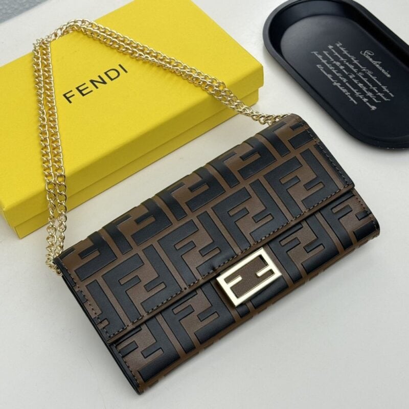 【AT8669】フェンディのクラシックなファッションウォレット、贅沢さを際立たせる | Fendi Roma