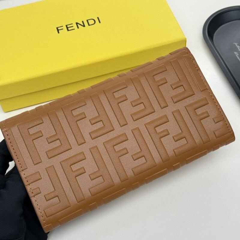 【AT8673】フェンディ(Fendi) 高級レザー長財布 - 品味と優雅さを際立たせる | Fendi Roma