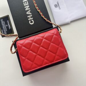 【AT8681】シャネル キャビアスキンCCロゴパールチェーンバッグ | Chanel Paris