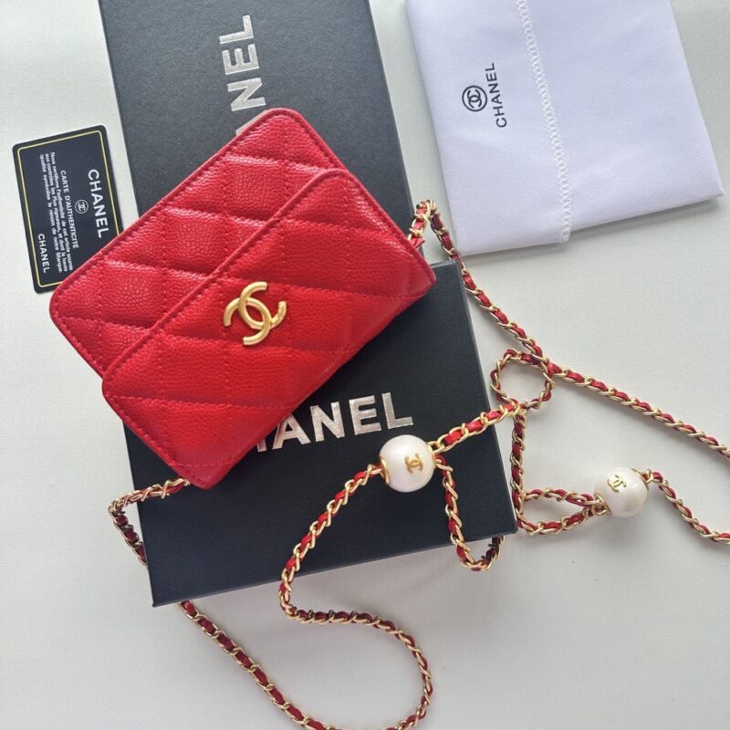 【AT8681】シャネル キャビアスキンCCロゴパールチェーンバッグ | Chanel Paris