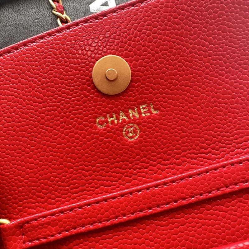 【AT8681】シャネル キャビアスキンCCロゴパールチェーンバッグ | Chanel Paris