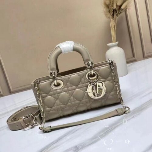 【AT8698】ディオール D-Joyシリーズのエレガントなアンダーバッグ - 優雅なファッションアクセサリー | Christian Dior