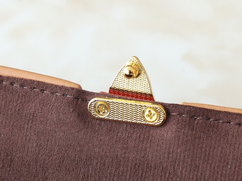 【AT8707】プラダ Prada カミーユポシェット ショルダーバッグ モノグラムキャンバス ファッションアート | Louis Vuitton